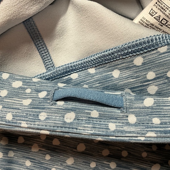 GAPFIT Blue White Polka Dot Blackout Print 7/8 Leggings 2 Leg, 1 Waist Pockets L - Picture 11 of 12